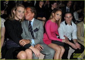 jennifer-lopez-valentino-fashion-show-with-casper-smart-04.jpg