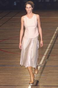 Georgina Cooper - A.F. Vandevorst Paris SS 2001.jpg