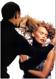 shear-genius-claudia-schiffer-for-vogue-1994.jpg