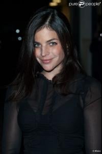 946881-julia-roitfeld-attending-the-givenchy-637x0-2.jpg