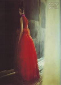 Vogue_Italia_March_1999_Atelier_by_paolo_roversi019.jpg