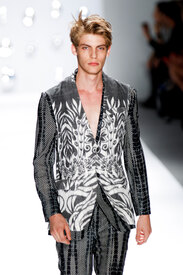 custo-barcelona-spring-summer-2013-nyfw116.jpg