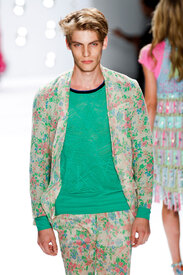 custo-barcelona-spring-summer-2013-nyfw38.jpg