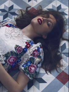 Laetitia-Casta2_galleryzoom_h.jpg