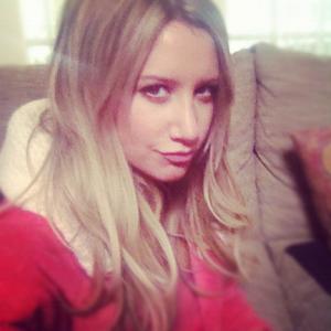 ashley_tisdale_instagram_picture_october_12_2012_qPnMFOo2.sized.jpg