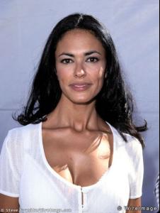 mariagraziacucinotta_015.jpg