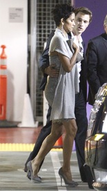 Halle Berry arrives for the Cloud Atlas premiere in Hollywood 24.10.2012_09.jpg