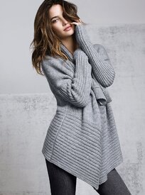 V381217_CROP1.jpg