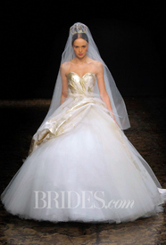 lazaro_wedding_dresses_fall_2014_039.jpg