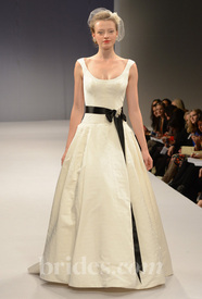 new-anne-barge-wedding-dresses-fall-2013-002.jpg