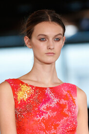 Matthew_Williamson_Spring_2013_Details_m_MH3m_CU3n.jpg