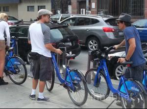 leonardo-dicaprio-bike.jpg