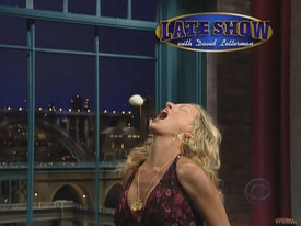 Uma_Thurman_Late_Show_Letterman_2006_4.jpg