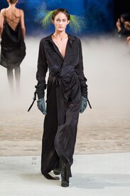 a-f-vandevorst-spring-summer-2015-pfw26.jpg