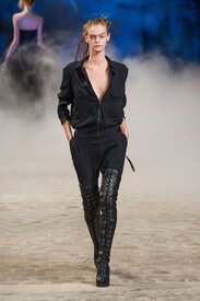 a-f-vandevorst-spring-summer-2015-pfw29brogan.jpg