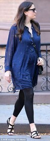 1413330527997_wps_61_New_York_NY_A_pregnant_Li.jpg