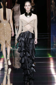 balmain_van1.jpg
