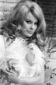 Elke Sommer086.jpg