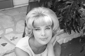 Elke Sommer191.jpg