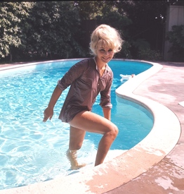 Elke Sommer242.jpg