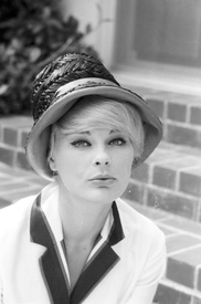 Elke Sommer258.jpg