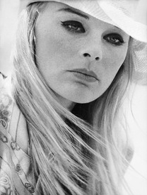 Elke Sommer035.jpg