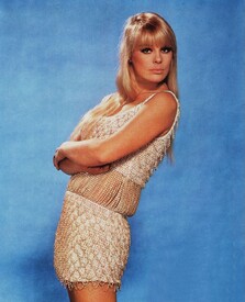 Elke Sommer028.jpg