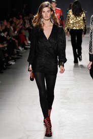 h-and-m-balmain-runway-fall-2016-46_ophelie.jpg