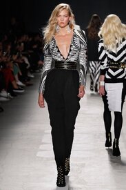 h-and-m-balmain-runway-fall-2016-58.jpg