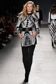 h-and-m-balmain-runway-fall-2016-62.jpg