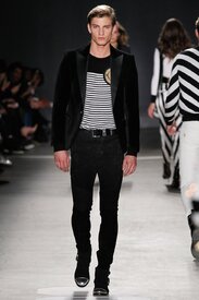 h-and-m-balmain-runway-fall-2016-63.jpg