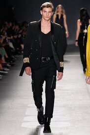 h-and-m-balmain-runway-fall-2016-09.jpg