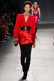 h-and-m-balmain-runway-fall-2016-31linesiy.jpg