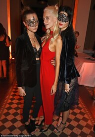2_D412_B6800000578-3267156-image-a-53_144443530117.jpg
