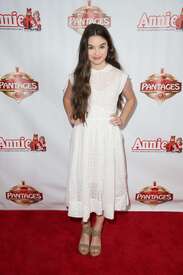 Landry-Bender--Annie-Premiere--10.jpg