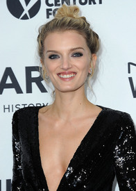 Lily Donaldson 05.jpg