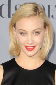 Sarah_Gadon_InStyle_03.jpg