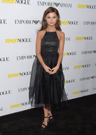 Stefanie_Scott_19.jpg