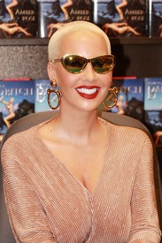 Amber Rose Book Signing at Barnes and Noble_04.jpg