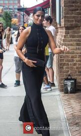 camila-alves-going-back-to_4910606.jpg