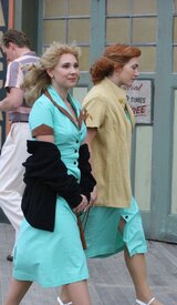 KateWinslet_Brooklyn092816_16_JunoTemple.jpg