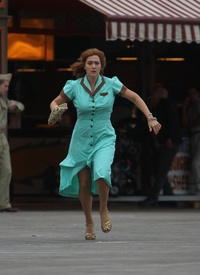 KateWinslet_Brooklyn092816_22.jpg