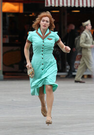 KateWinslet_Brooklyn092816_26.jpg