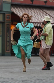 KateWinslet_Brooklyn092816_36.jpg