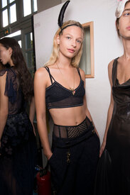 galliano-bks-v-rs17-0159.jpg