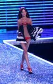 th_celebrity_city_Victoria_Secrets_Models_Show_270.jpg