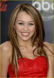 miley_cyrus_amas_07_03.jpg