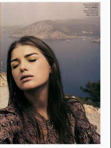 nataliyagotsiy_marieclaireit_jan2006_indlekoferknoepfel_3.jpg