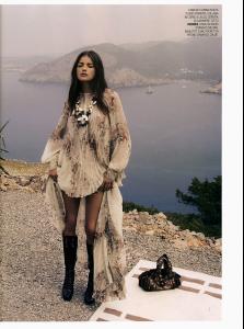 nataliyagotsiy_marieclaireit_jan2006_indlekoferknoepfel_5.jpg