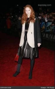 lily_cole_the_golden_compass_world_premiere_inside_arrivals_0U6s6l.jpg